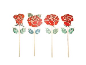 4 rozen geverfd